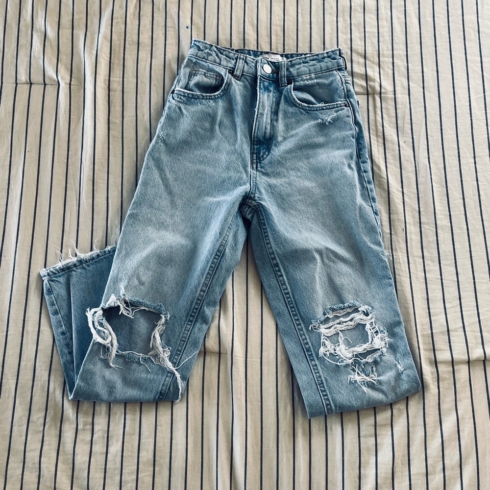 Zara Light Blue High Waist Straight Leg Baggy Jeans with Distressed Details
